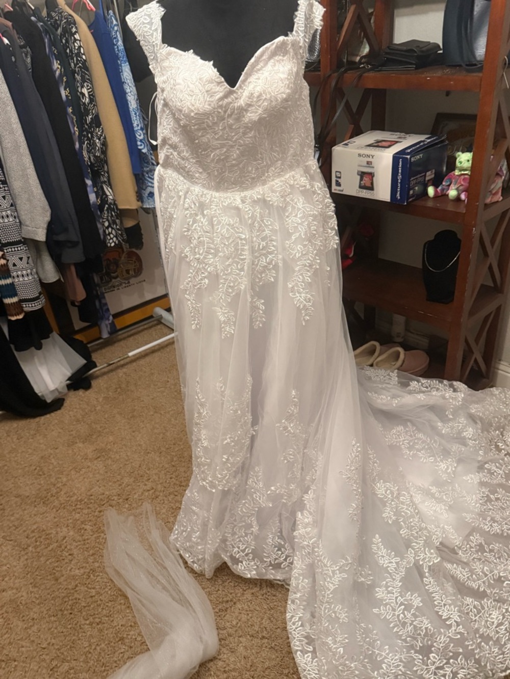 Source Unknown White Lace Wedding Dress with Tulle Train